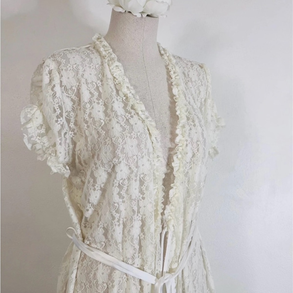 NWT Linea Donatella Lace Robe - Picture 5 of 13